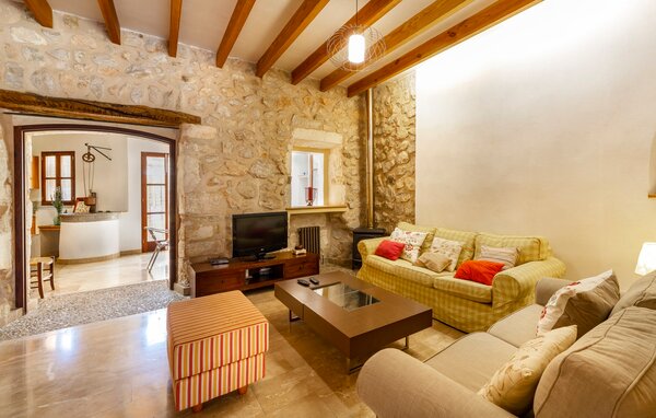 Holiday Home - Sa Casa Vella, Vilafranca de Bonany , Spain - EMI096 301