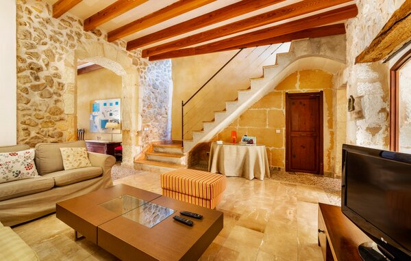 Holiday Home - Sa Casa Vella, Vilafranca de Bonany , Spain - EMI096 303