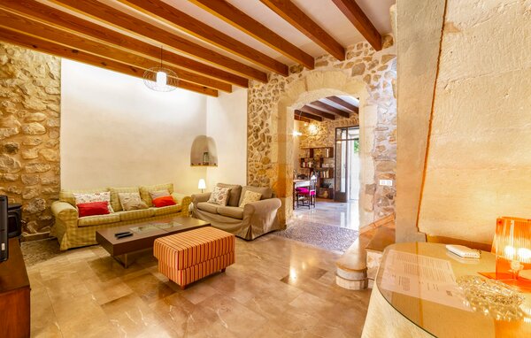 Holiday Home - Sa Casa Vella, Vilafranca de Bonany , Spain - EMI096 304