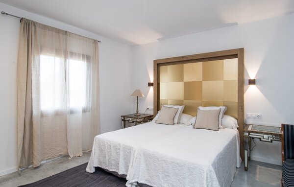 Holiday Home - Ca Na Lida, Cala Santanyi , Spain - EMI127 601