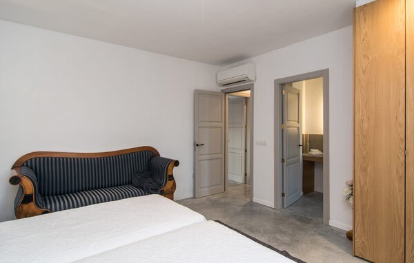Holiday Home - Ca Na Lida, Cala Santanyi , Spain - EMI127 602