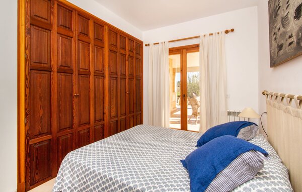 Holiday Home - Ses Sitjoles Seques, Campos , Spain - EMI129 602