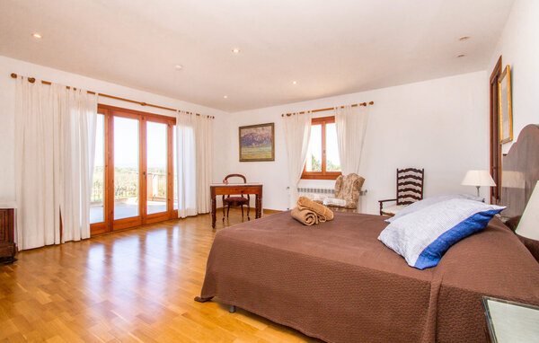 Holiday Home - Ses Sitjoles Seques, Campos , Spain - EMI129 607