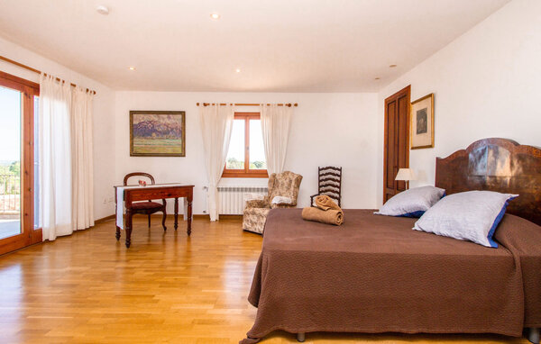 Holiday Home - Ses Sitjoles Seques, Campos , Spain - EMI129 608