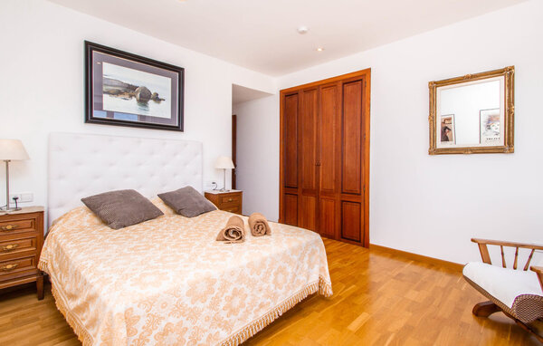 Holiday Home - Ses Sitjoles Seques, Campos , Spain - EMI129 613