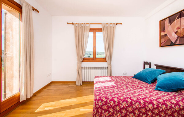 Holiday Home - Ses Sitjoles Seques, Campos , Spain - EMI129 615