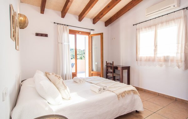 Holiday Home - Son Peris, Cas Concos des Cavaller , Spain - EMI139 610