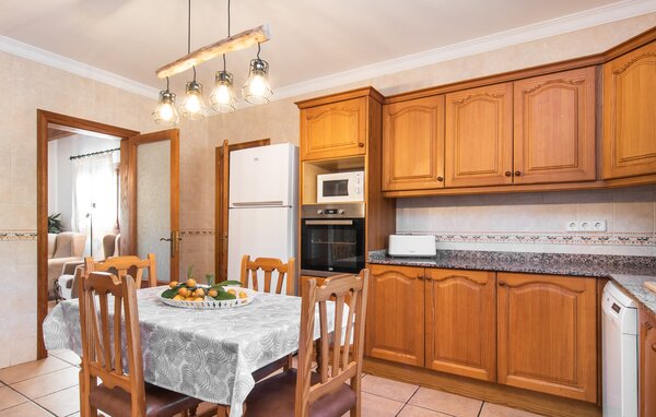 Holiday Home - Son Peris, Cas Concos des Cavaller , Spain - EMI139 401