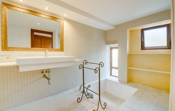 Holiday Home - Cal Senyor Damia, Santanyi , Spain - EMI177 705