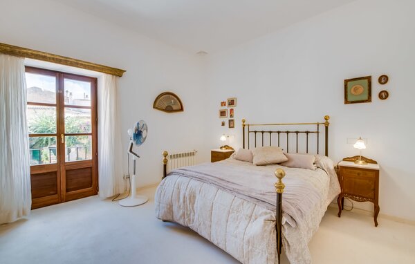 Holiday Home - Cal Senyor Damia, Santanyi , Spain - EMI177 601