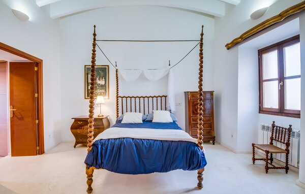 Holiday Home - Cal Senyor Damia, Santanyi , Spain - EMI177 604