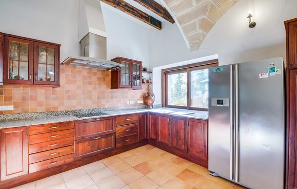 Holiday Home - Cal Senyor Damia, Santanyi , Spain - EMI177 404