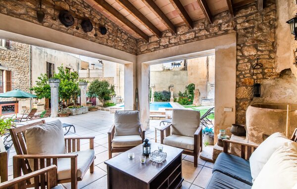 Holiday Home - Cal Senyor Damia, Santanyi , Spain - EMI177 101