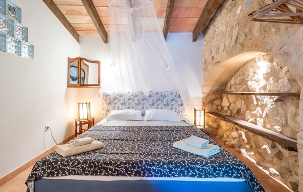Holiday Home - Ca Na Siona Historic, Alcudia , Spain - EMI201 618