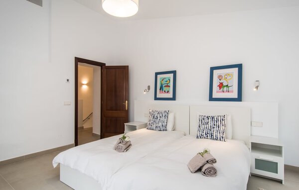 Holiday Home - Es Vidrie, Capdepera , Spain - EMI204 602