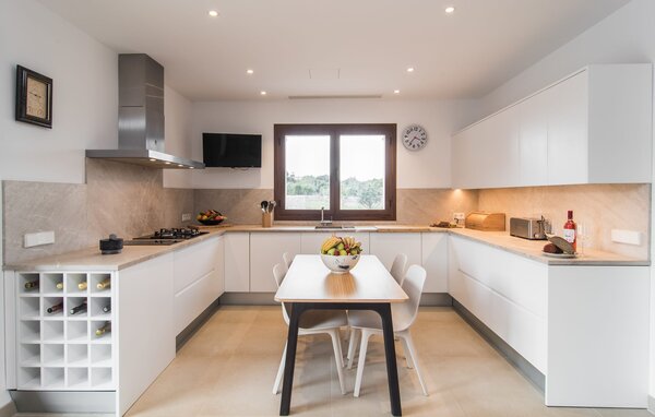 Holiday Home - Es Vidrie, Capdepera , Spain - EMI204 403