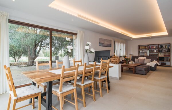 Holiday Home - Es Vidrie, Capdepera , Spain - EMI204 303