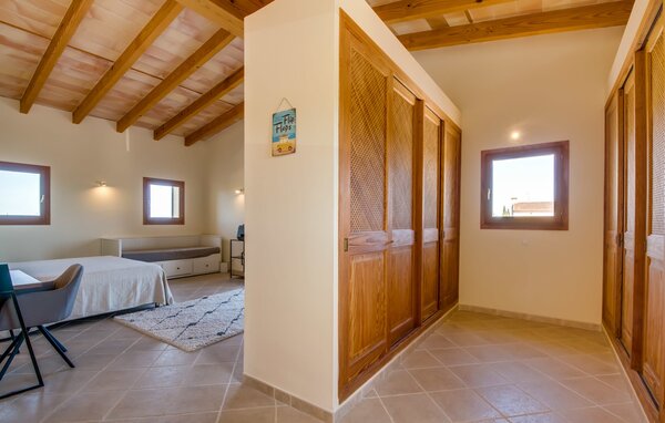 Holiday Home - Roca del Rey, Santanyi , Spain - EMI223 607