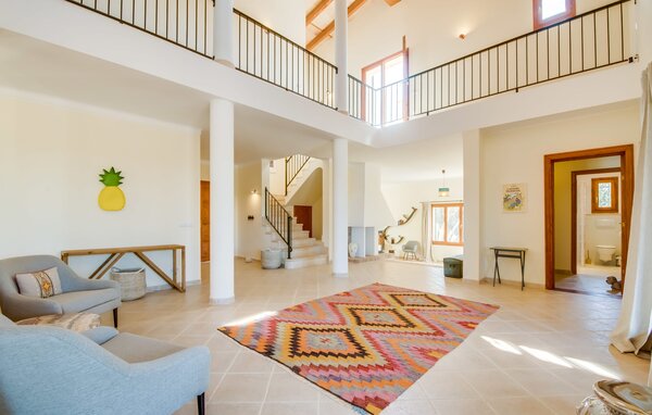 Holiday Home - Roca del Rey, Santanyi , Spain - EMI223 504