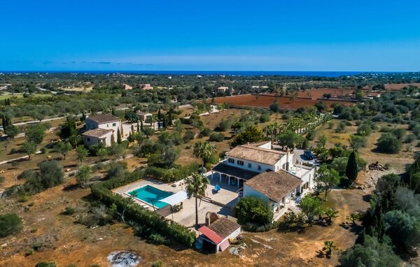 Holiday Home - Roca del Rey, Santanyi , Spain - EMI223 86