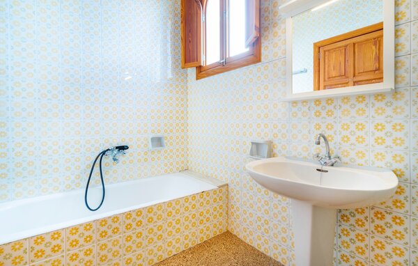 Holiday Home - Es Ferrutx, Colonia de Sant Pere , Spain - EMI233 707