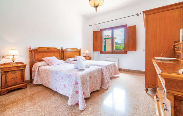 Holiday Home - Es Ferrutx, Colonia de Sant Pere , Spain - EMI233 601