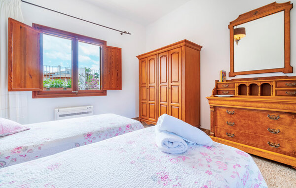 Holiday Home - Es Ferrutx, Colonia de Sant Pere , Spain - EMI233 602