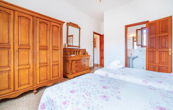 Holiday Home - Es Ferrutx, Colonia de Sant Pere , Spain - EMI233 603