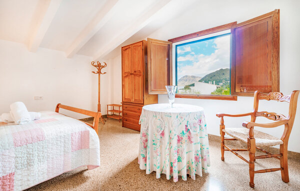 Holiday Home - Es Ferrutx, Colonia de Sant Pere , Spain - EMI233 610