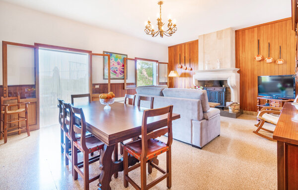 Holiday Home - Es Ferrutx, Colonia de Sant Pere , Spain - EMI233 308