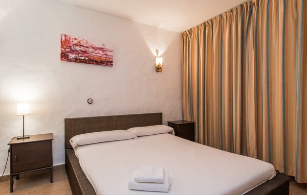 Semesterhus - Es Caulls, Llubi , Spanien - EMI248 601