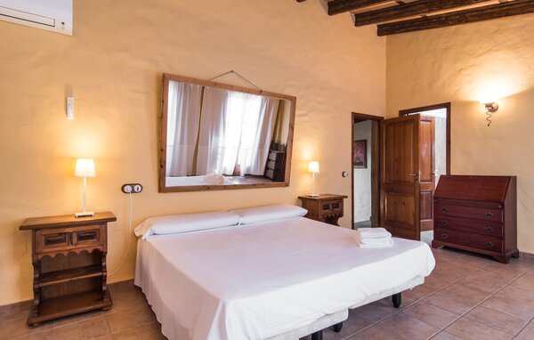 Semesterhus - Es Caulls, Llubi , Spanien - EMI248 603