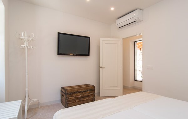 Holiday Home - Can Font de Costitx, Costitx , Spain - EMI255 602
