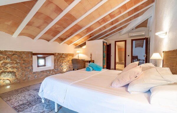 Holiday Home - Son Caminals, Arta , Spain - EMI256 610
