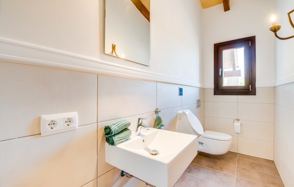 Holiday Home - La Fuente de Montuiri, Montuiri , Spain - EMI258 706