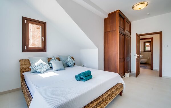 Holiday Home - La Fuente de Montuiri, Montuiri , Spain - EMI258 602