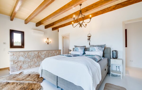 Holiday Home - La Fuente de Montuiri, Montuiri , Spain - EMI258 607