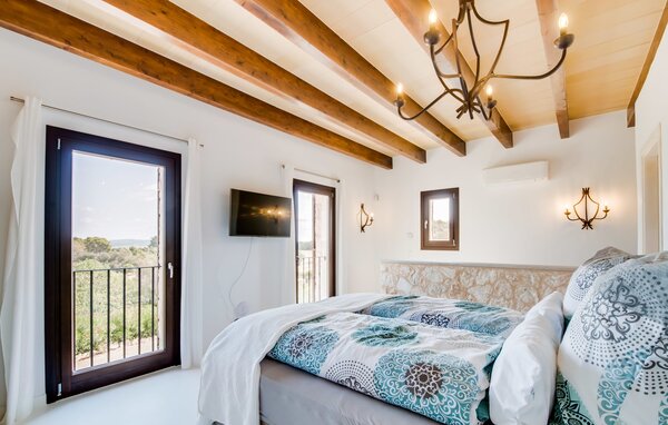 Holiday Home - La Fuente de Montuiri, Montuiri , Spain - EMI258 608