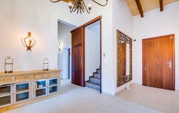 Holiday Home - La Fuente de Montuiri, Montuiri , Spain - EMI258 502