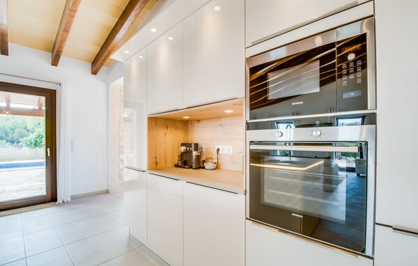 Holiday Home - La Fuente de Montuiri, Montuiri , Spain - EMI258 403