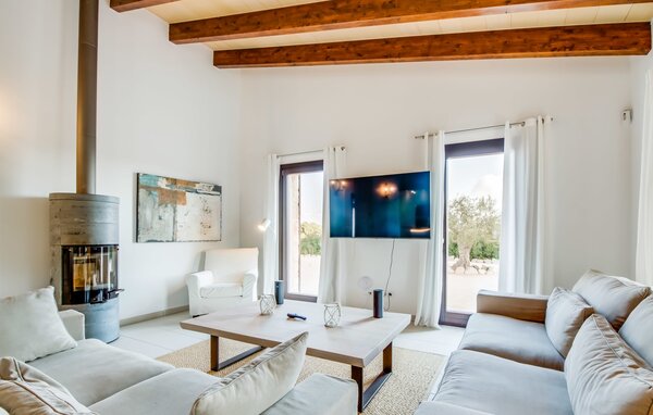 Holiday Home - La Fuente de Montuiri, Montuiri , Spain - EMI258 301
