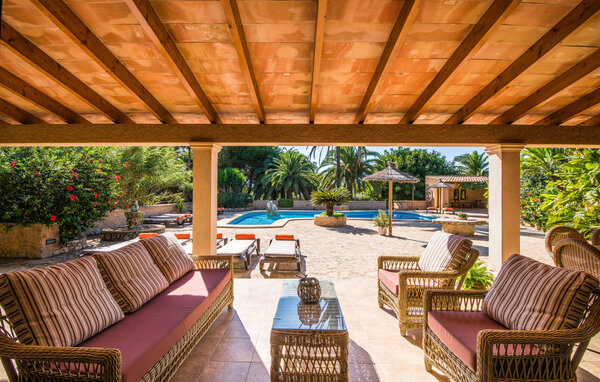 Holiday Home - Es Jardi, Cala dOr , Spain - EMI259 106