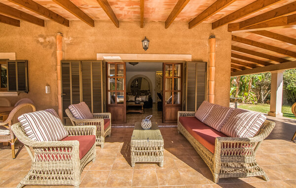 Holiday Home - Es Jardi, Cala dOr , Spain - EMI259 107