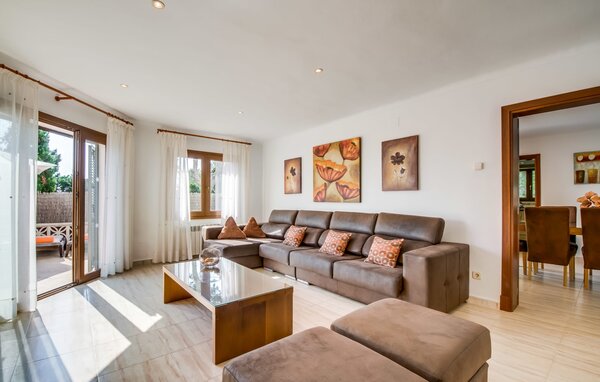Holiday Home - El Delfin, Cala dOr , Spain - EMI262 301