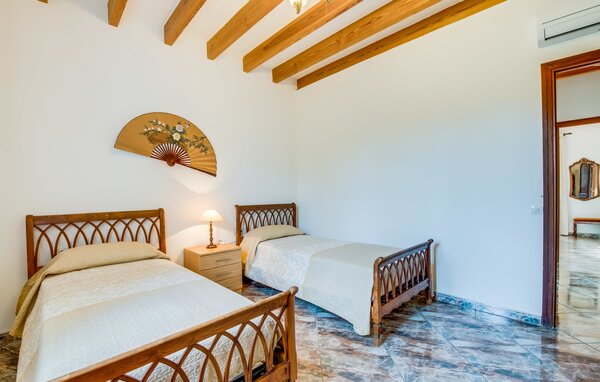 Holiday Home - Sa Font d'Alt, Arta , Spain - EMI266 604