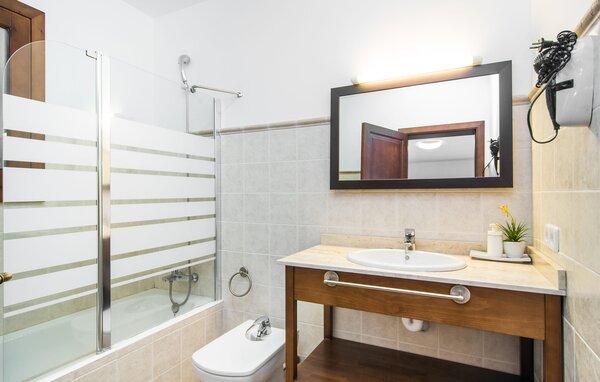 Holiday Home - Es Pinaro, Manacor , Spain - EMI302 704
