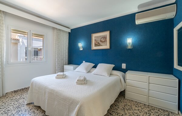 Apartment - Voramar on Pinewalk, Pollenca , Spain - EMI311 608
