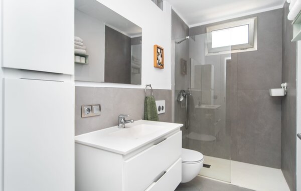 Holiday Home - Can Miquel i na Xisca, Badia Gran , Spain - EMI344 703