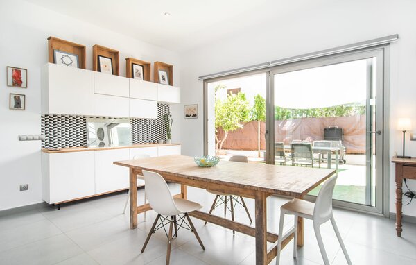 Holiday Home - Can Miquel i na Xisca, Badia Gran , Spain - EMI344 501