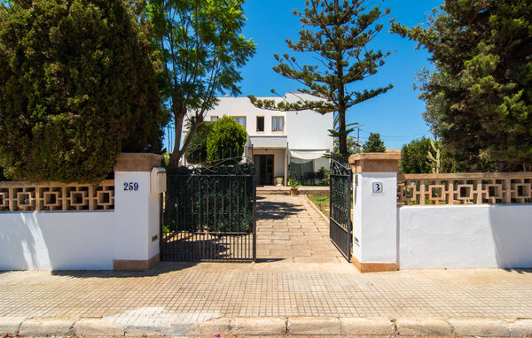 Holiday Home - Can Miquel i na Xisca, Badia Gran , Spain - EMI344 83